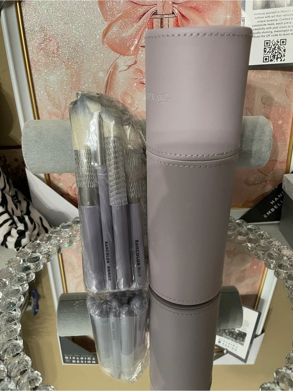 Light purple Makeup 12 pc Brush Set with leather cylinder Case nwot